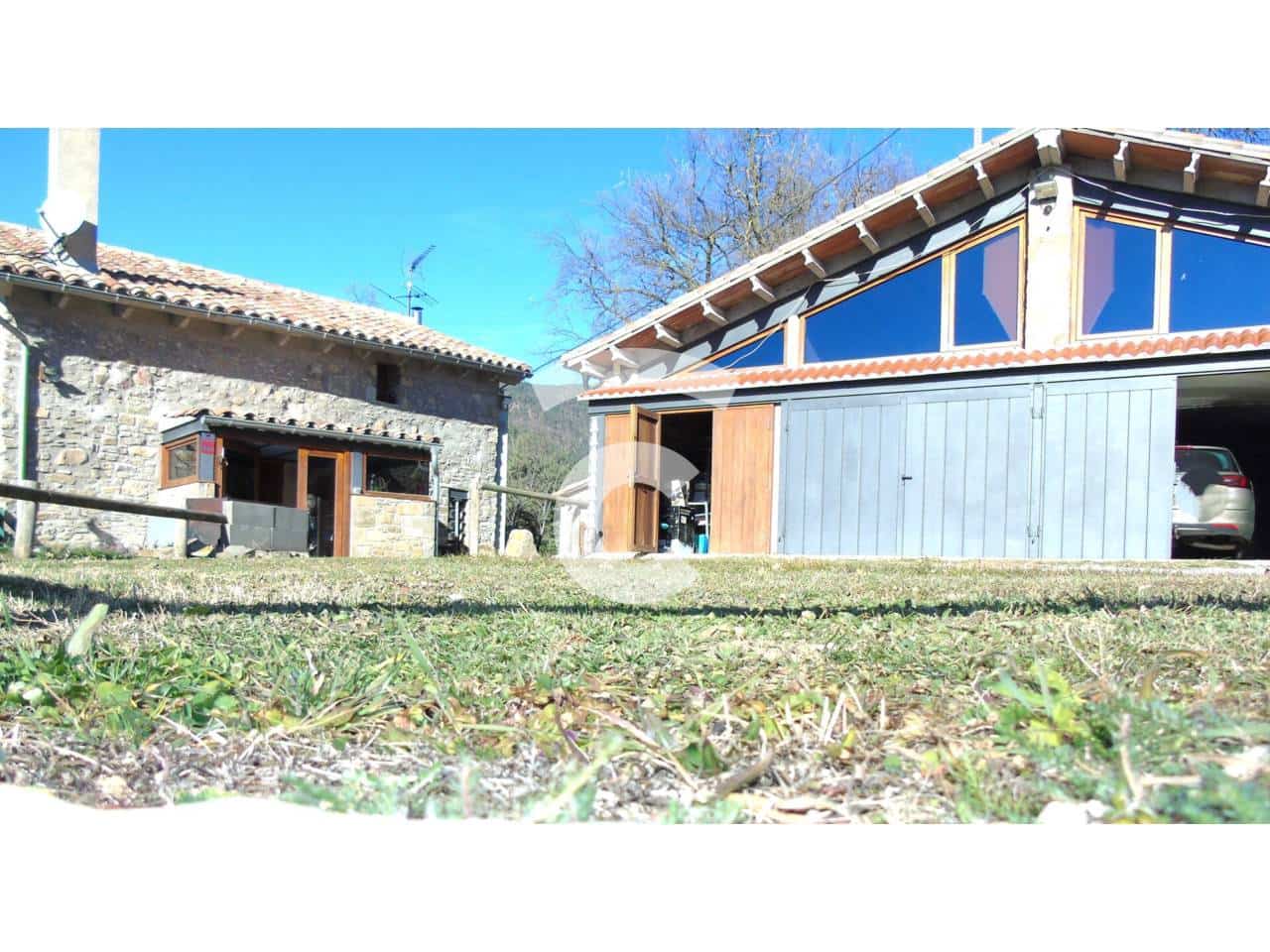 4 sypialnia Finka/Dom wiejski na sprzedaż w Les Llosses z garażem - 680 000 € (Ref: 8534667)