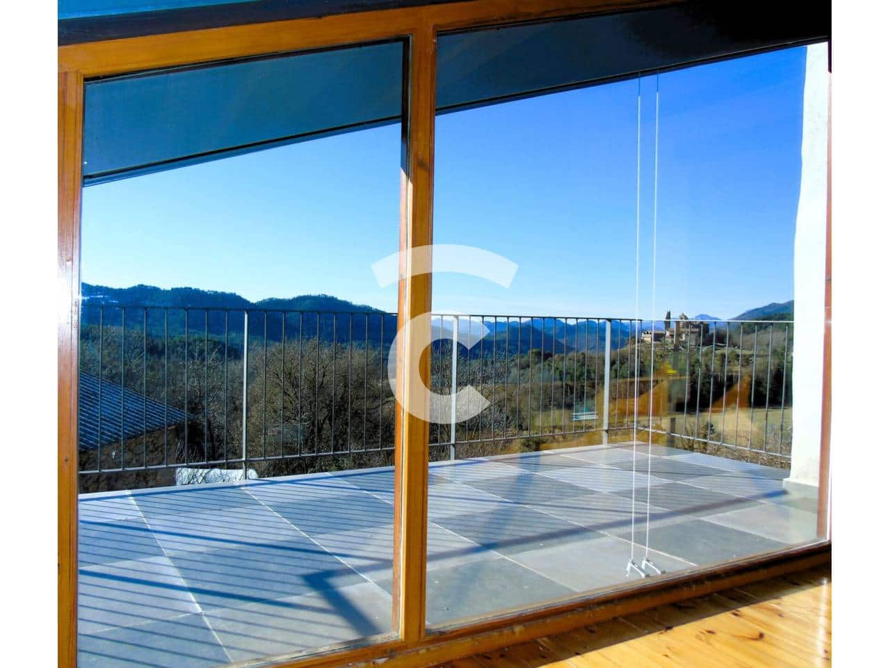 4 sypialnia Finka/Dom wiejski na sprzedaż w Les Llosses z garażem - 680 000 € (Ref: 8534667)