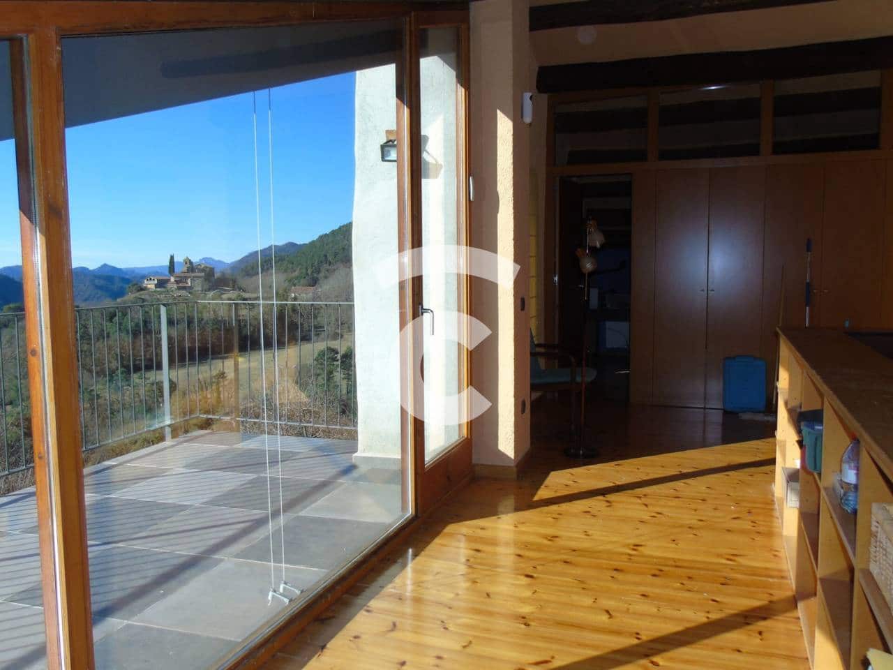 4 sypialnia Finka/Dom wiejski na sprzedaż w Les Llosses z garażem - 680 000 € (Ref: 8534667)