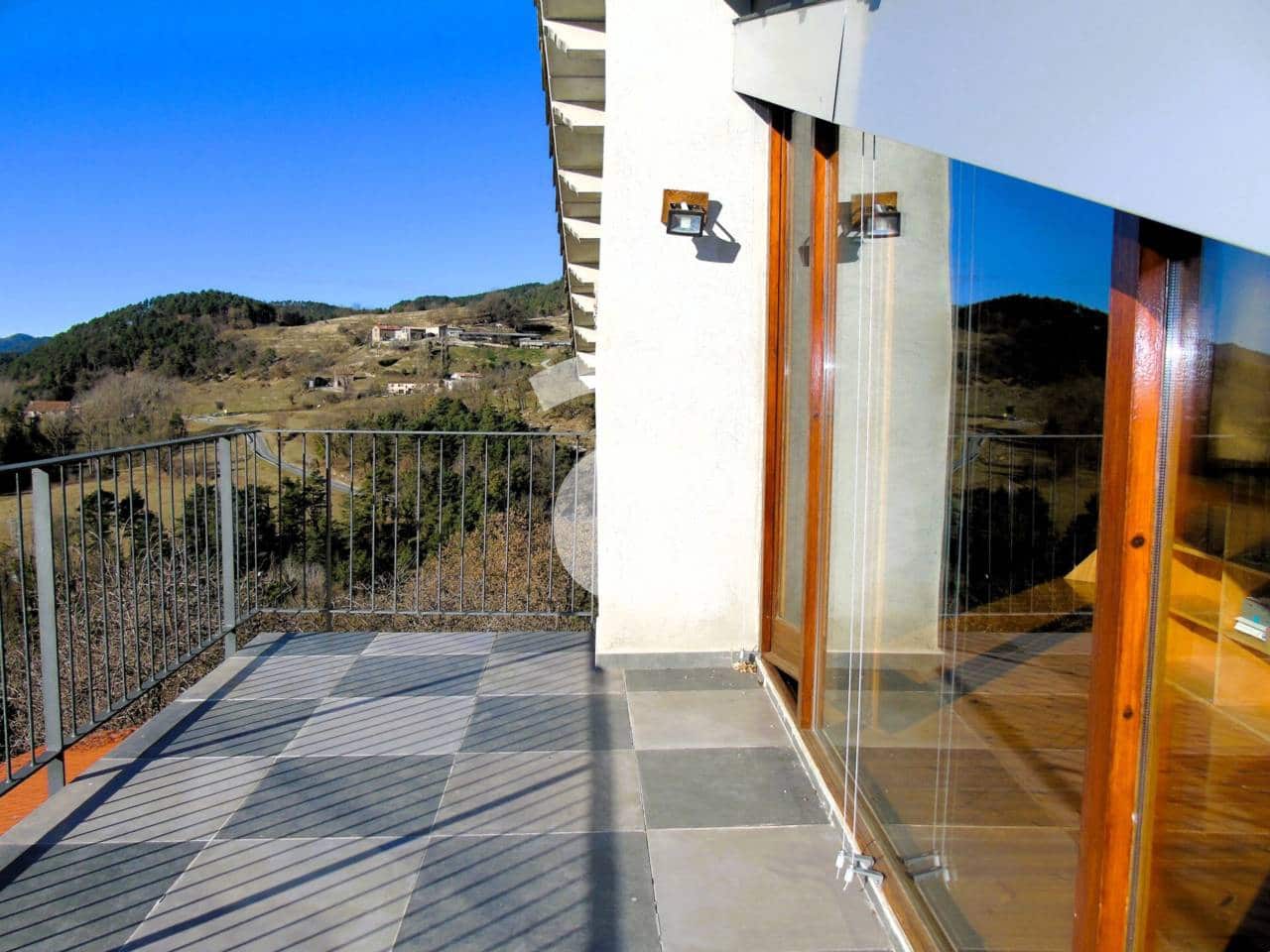 4 sypialnia Finka/Dom wiejski na sprzedaż w Les Llosses z garażem - 680 000 € (Ref: 8534667)