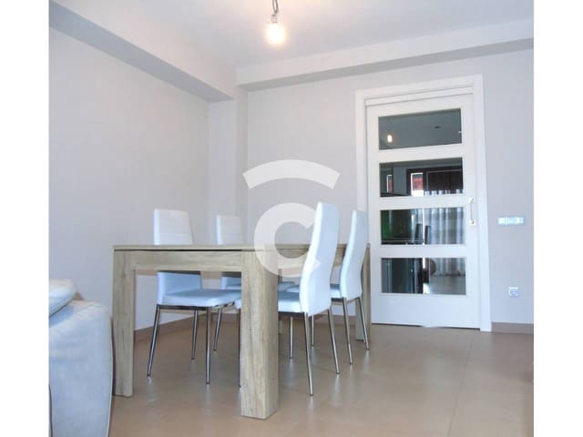 4 soverom Villa til salgs i Vic med garasje - € 368 000 (Ref: 8534668)