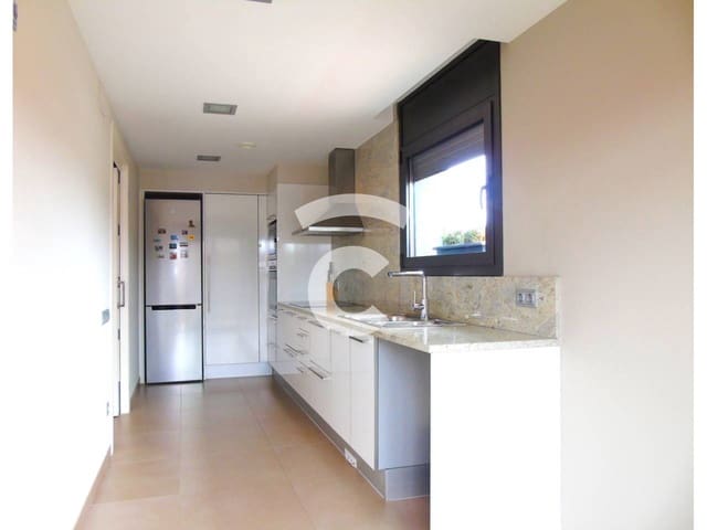 4 soverom Villa til salgs i Vic med garasje - € 368 000 (Ref: 8534668)