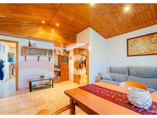 Piso de 3 habitaciones en Gurb en venta con garaje - 280.000 € (Ref: 9331134)