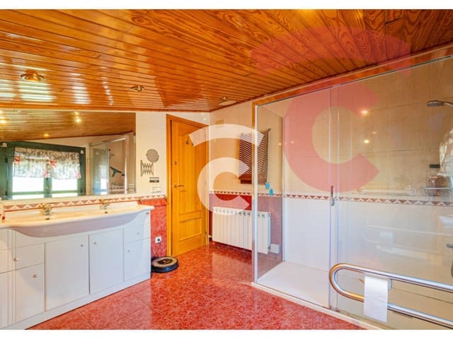 Piso de 3 habitaciones en Gurb en venta con garaje - 280.000 € (Ref: 9331134)