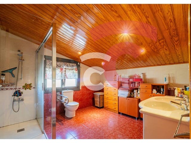 Piso de 3 habitaciones en Gurb en venta con garaje - 280.000 € (Ref: 9331134)