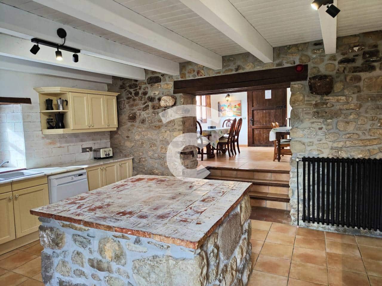 7 sovrum Finca/Hus på landet till salu i Mieres med pool garage - 995 000 € (Ref: 9331136)