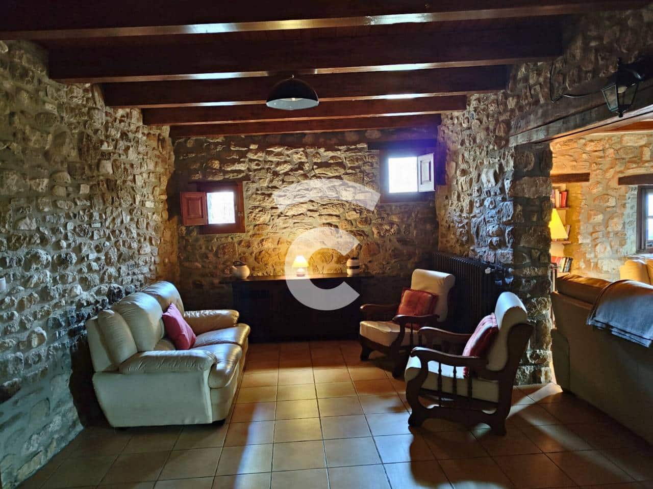 7 sovrum Finca/Hus på landet till salu i Mieres med pool garage - 995 000 € (Ref: 9331136)