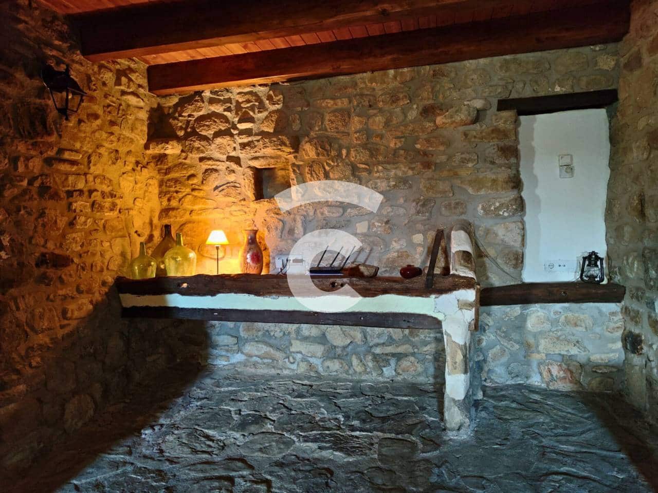 7 sovrum Finca/Hus på landet till salu i Mieres med pool garage - 995 000 € (Ref: 9331136)