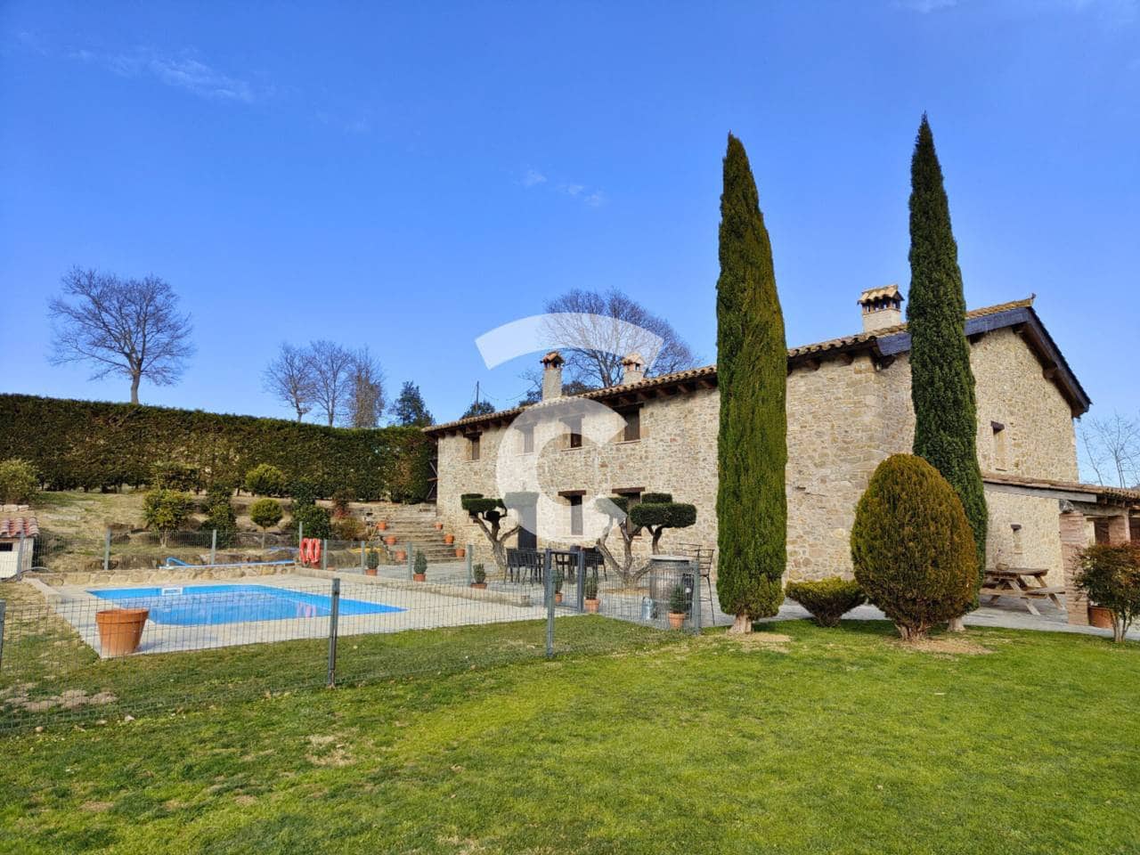 7 sovrum Finca/Hus på landet till salu i Mieres med pool garage - 995 000 € (Ref: 9331136)