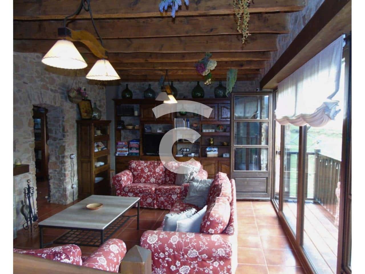 6 camera da letto Finca/Casa di Campagna in vendita in Ripoll con piscina garage - 950.000 € (Rif: 9331138)