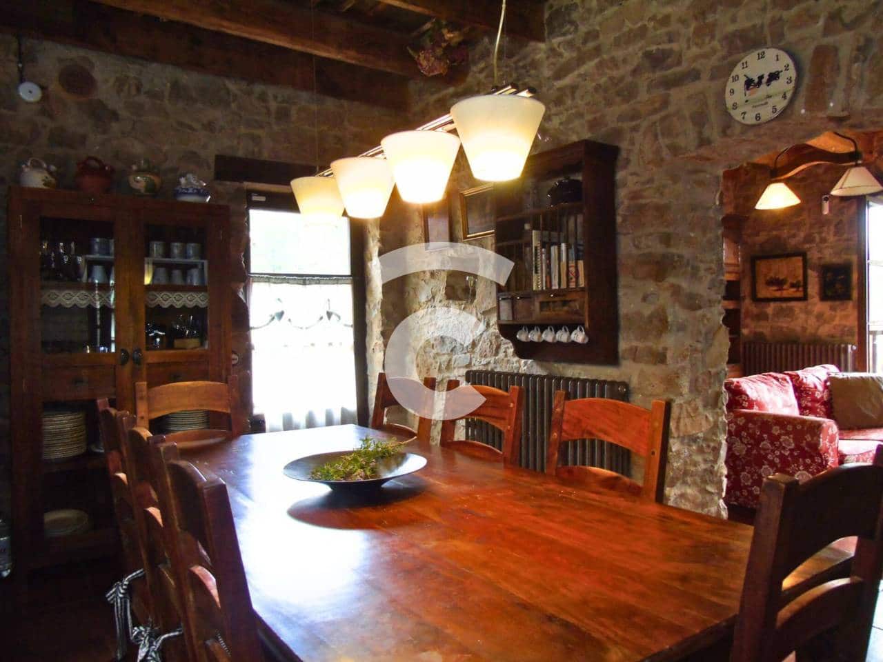 6 camera da letto Finca/Casa di Campagna in vendita in Ripoll con piscina garage - 950.000 € (Rif: 9331138)