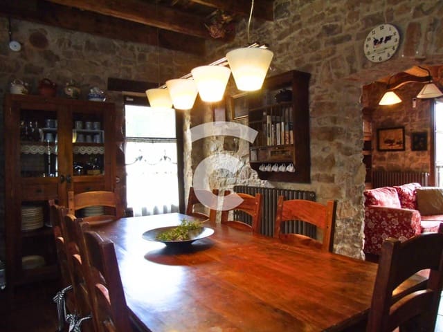 6 camera da letto Finca/Casa di Campagna in vendita in Ripoll con piscina garage - 950.000 € (Rif: 9331138)