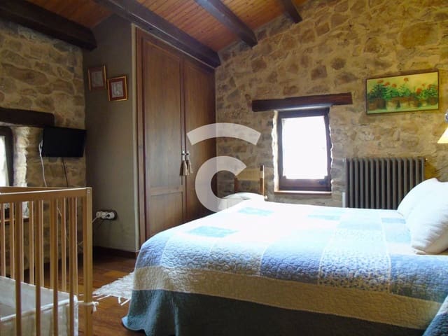 6 camera da letto Finca/Casa di Campagna in vendita in Ripoll con piscina garage - 950.000 € (Rif: 9331138)