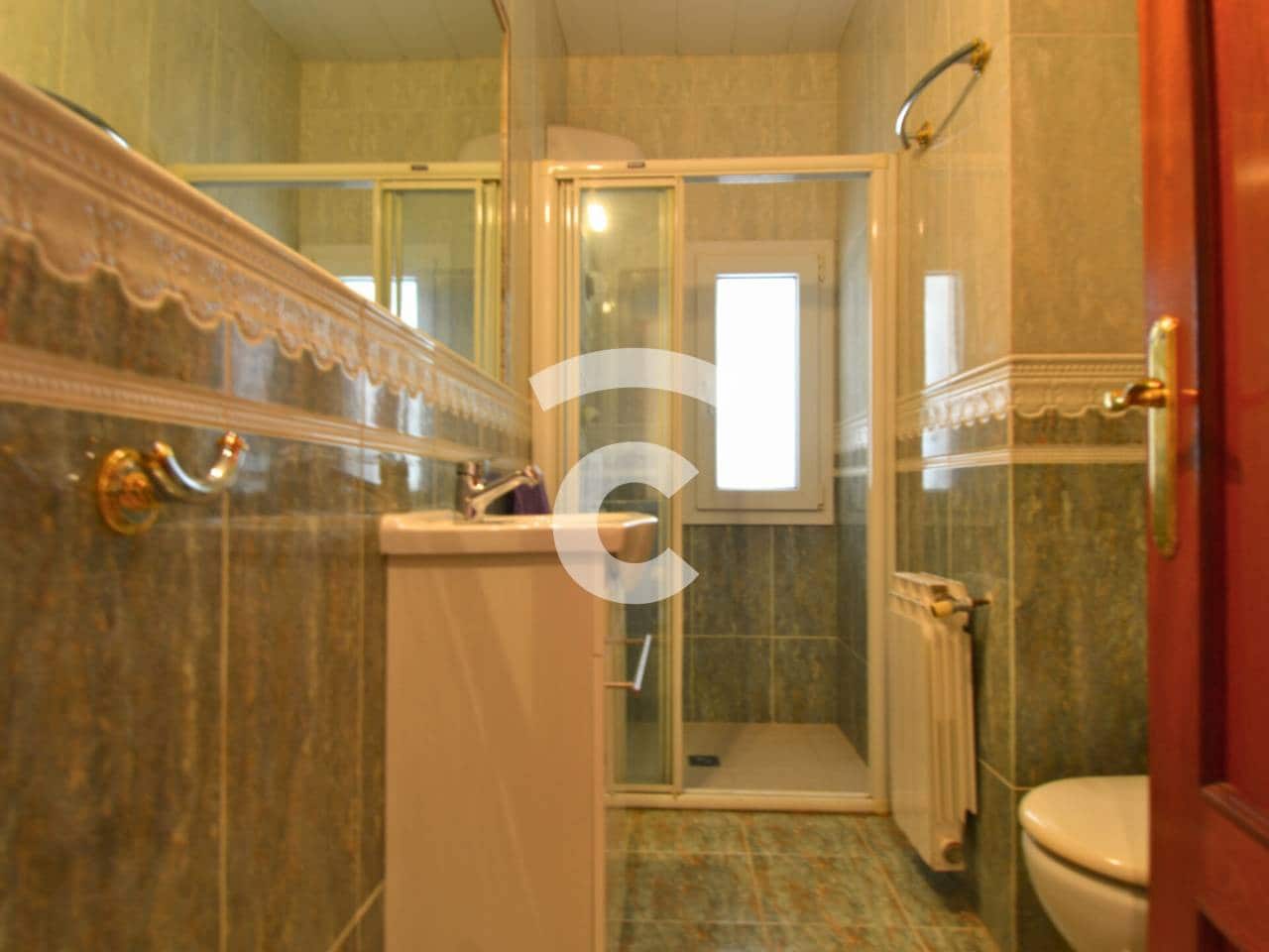 4 bedroom Villa for sale in Sant Feliu de Guixols with pool - € 350,000 (Ref: 9331144)