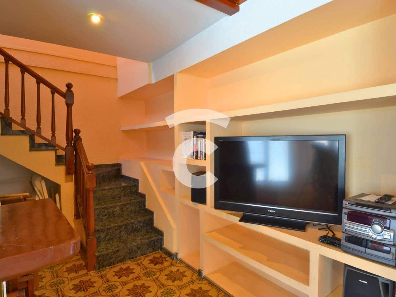 4 bedroom Villa for sale in Sant Feliu de Guixols with pool - € 350,000 (Ref: 9331144)