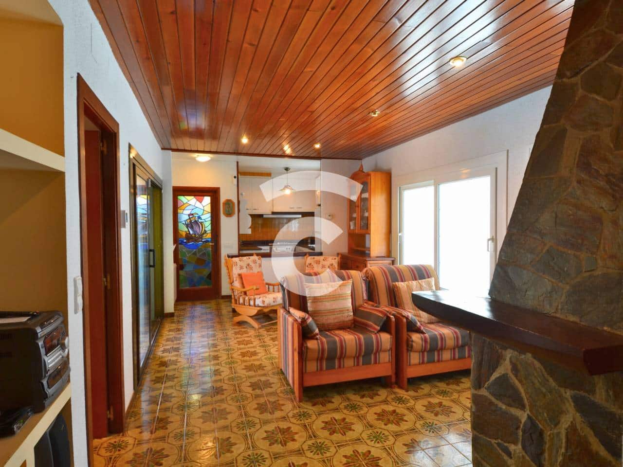 4 bedroom Villa for sale in Sant Feliu de Guixols with pool - € 350,000 (Ref: 9331144)