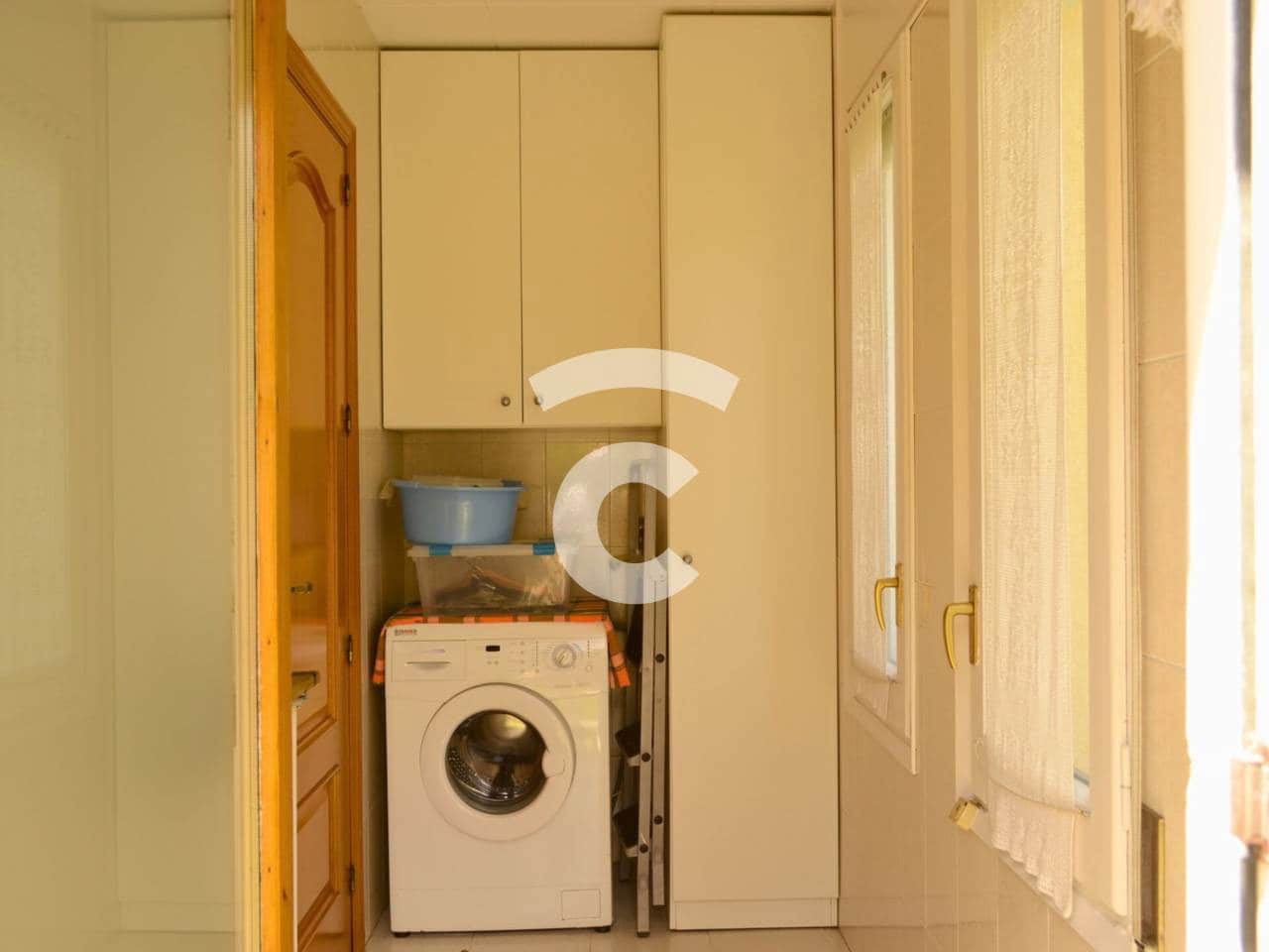 3 soveværelse Villa til salg i Ripoll med garage - € 410.000 (Ref: 9331148)