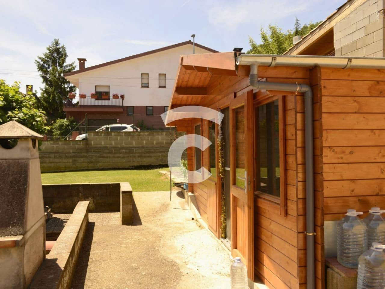 3 soveværelse Villa til salg i Ripoll med garage - € 410.000 (Ref: 9331148)