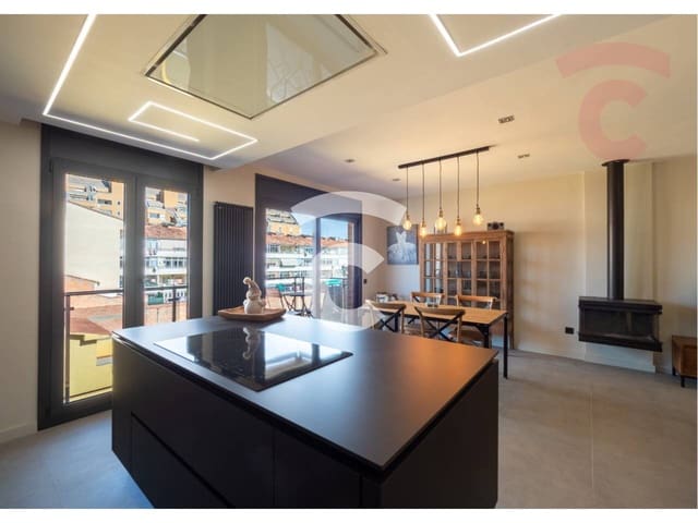 Apartamento de 3 habitaciones en Vic en venta con garaje - 297.000 € (Ref: 9355334)