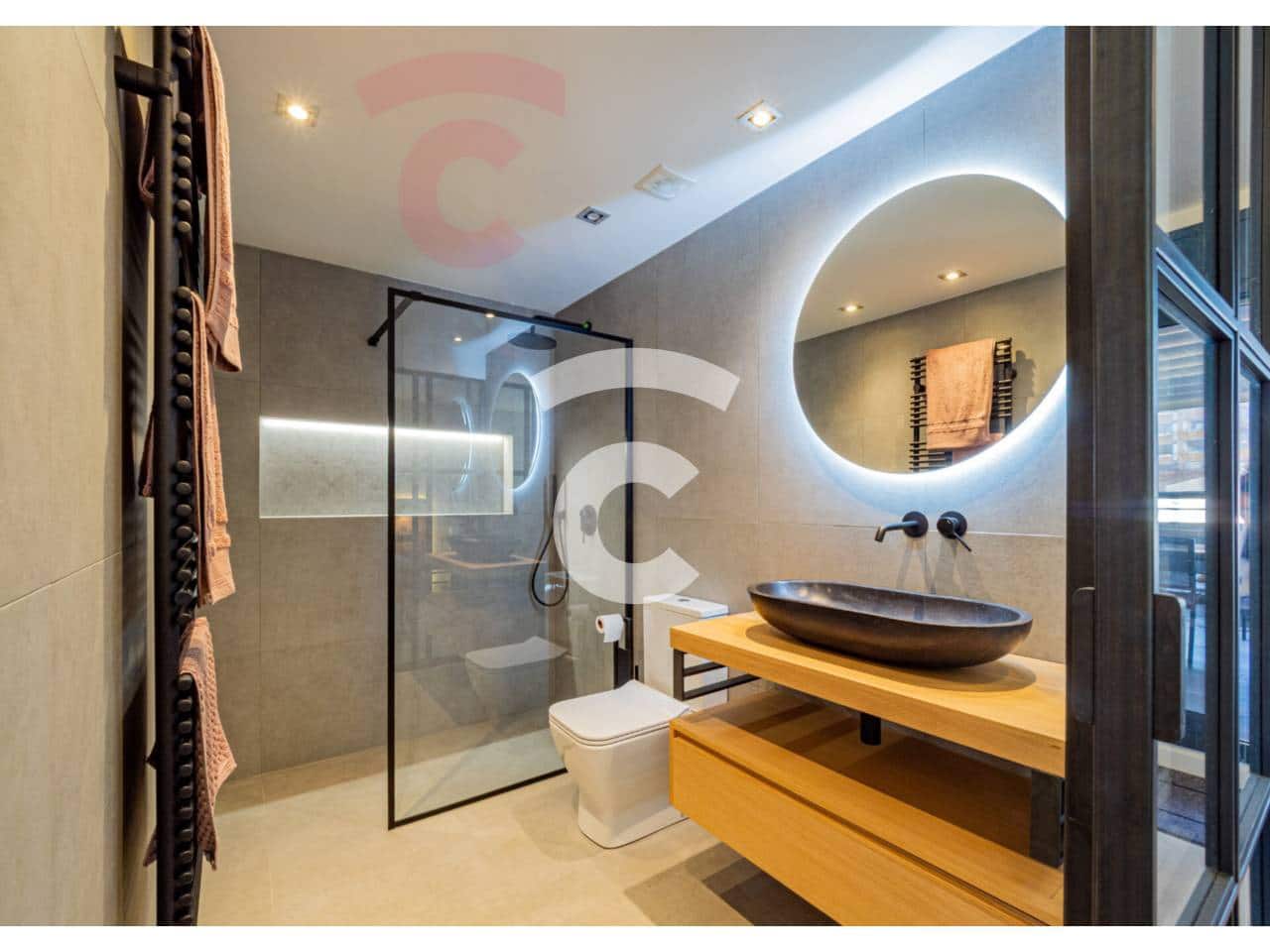 3 soverom Leilighet til salgs i Vic med garasje - € 297 000 (Ref: 9355334)