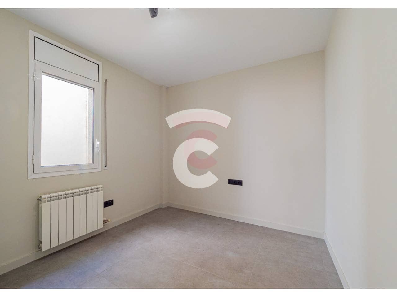 3 soverom Leilighet til salgs i Vic med garasje - € 297 000 (Ref: 9355334)