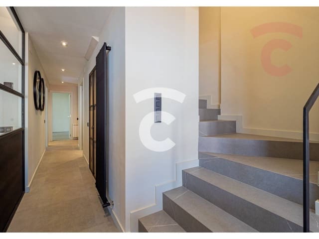 Apartamento de 3 habitaciones en Vic en venta con garaje - 297.000 € (Ref: 9355334)