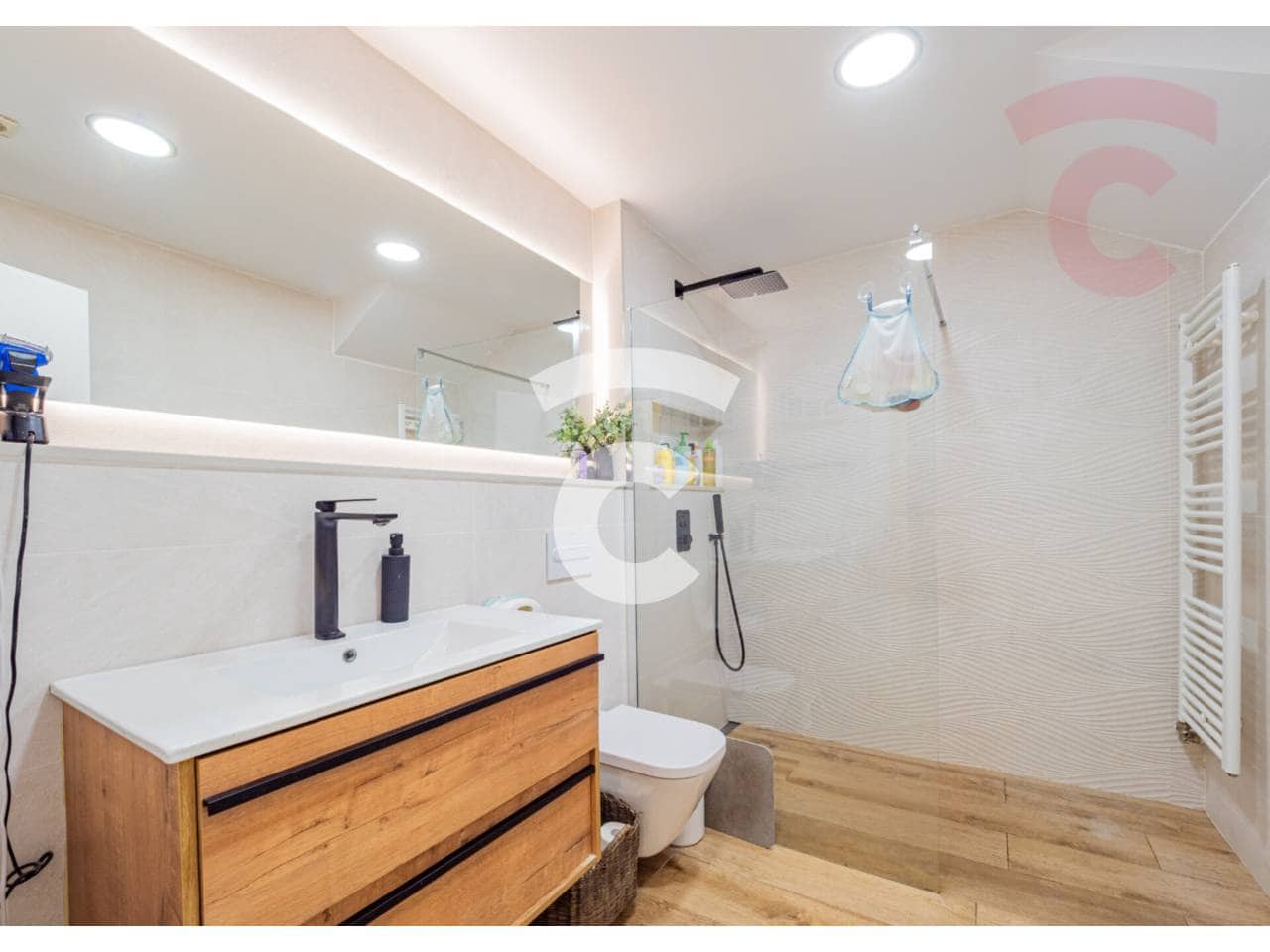 3 sypialnia Mieszkanie na sprzedaż w Tona - 250 000 € (Ref: 9361967)