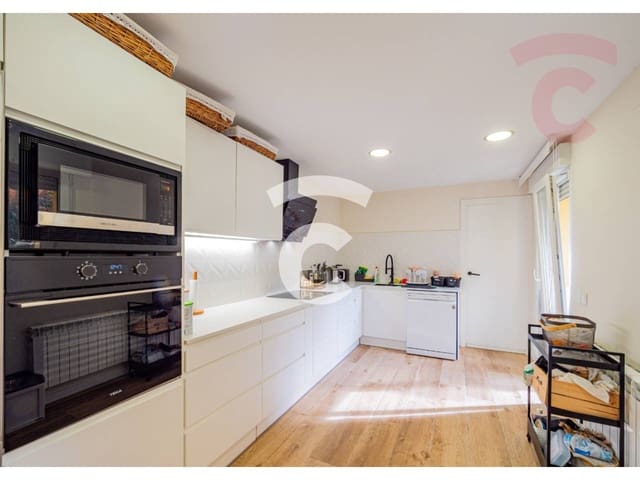 Piso de 3 habitaciones en Tona en venta - 250.000 € (Ref: 9361967)