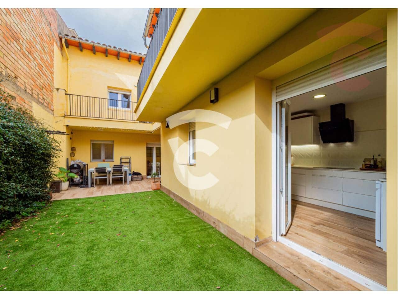 3 sypialnia Mieszkanie na sprzedaż w Tona - 250 000 € (Ref: 9361967)