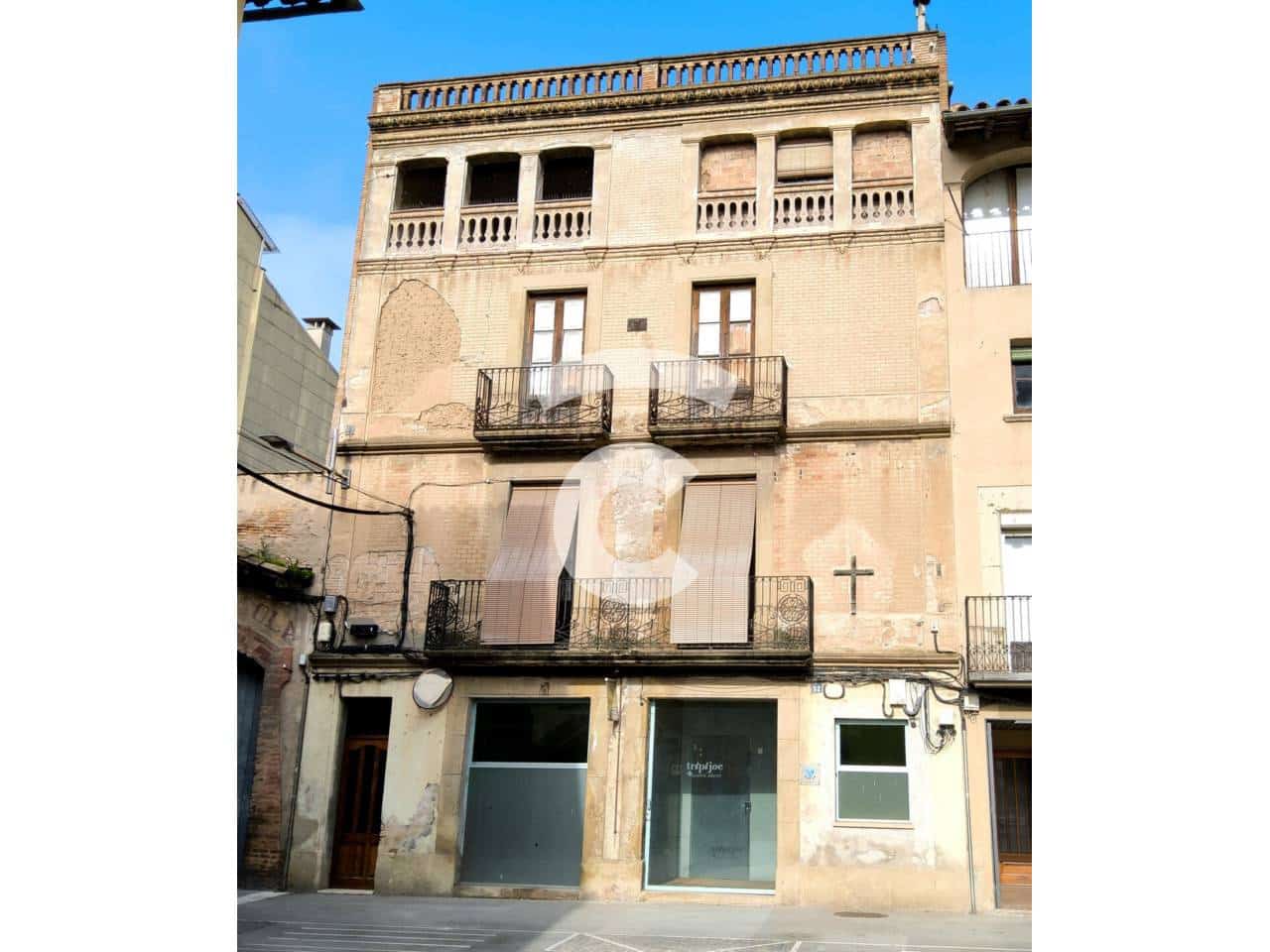 Local Commercial à vendre à Manlleu - 260 000 € (Ref: 9432765)