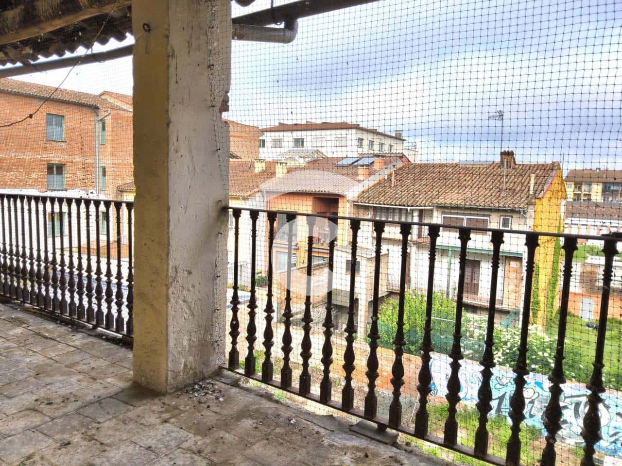 Local Commercial à vendre à Manlleu - 260 000 € (Ref: 9432765)