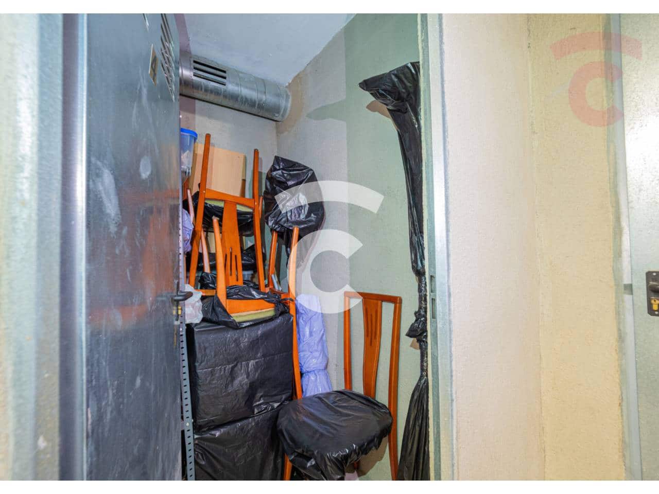 3 Zimmer Wohnung zu verkaufen in Roda de Ter mit Garage - 185.000 € (Ref: 9436739)