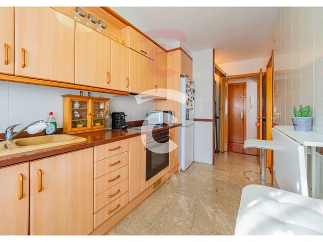 3 sovrum Lägenhet till salu i Manlleu med garage - 170 000 € (Ref: 9448735)