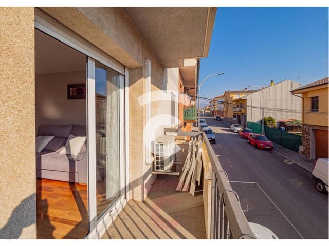 3 sovrum Lägenhet till salu i Manlleu med garage - 170 000 € (Ref: 9448735)