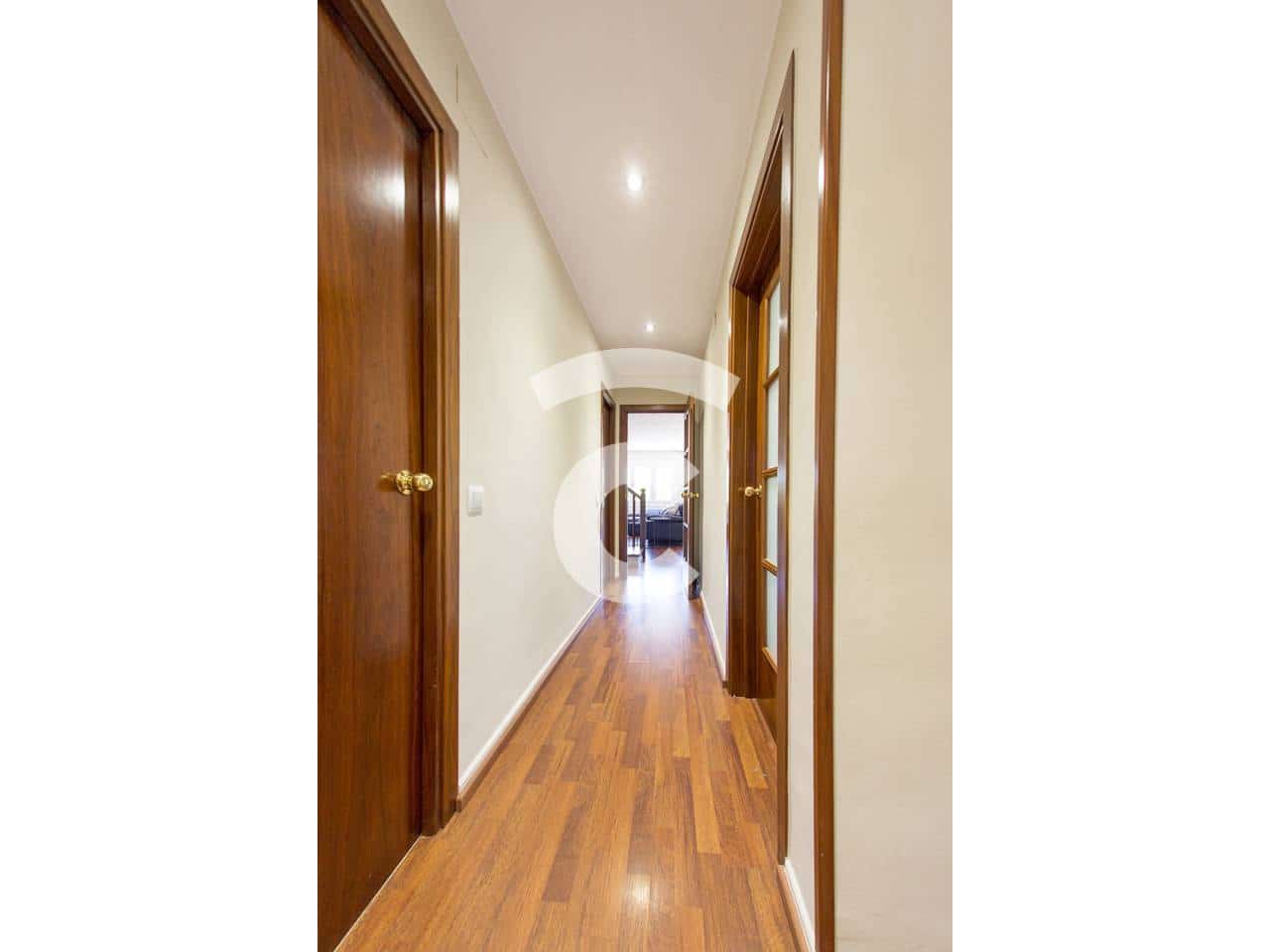 Apartamento de 3 habitaciones en Manlleu en alquiler con garaje - 734 € (Ref: 9581412)