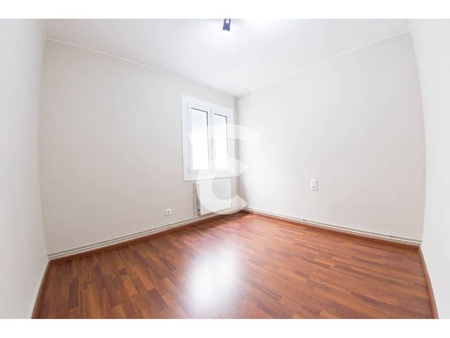 3 soveværelse Lejlighed til leje i Manlleu med garage - € 734 (Ref: 9581412)