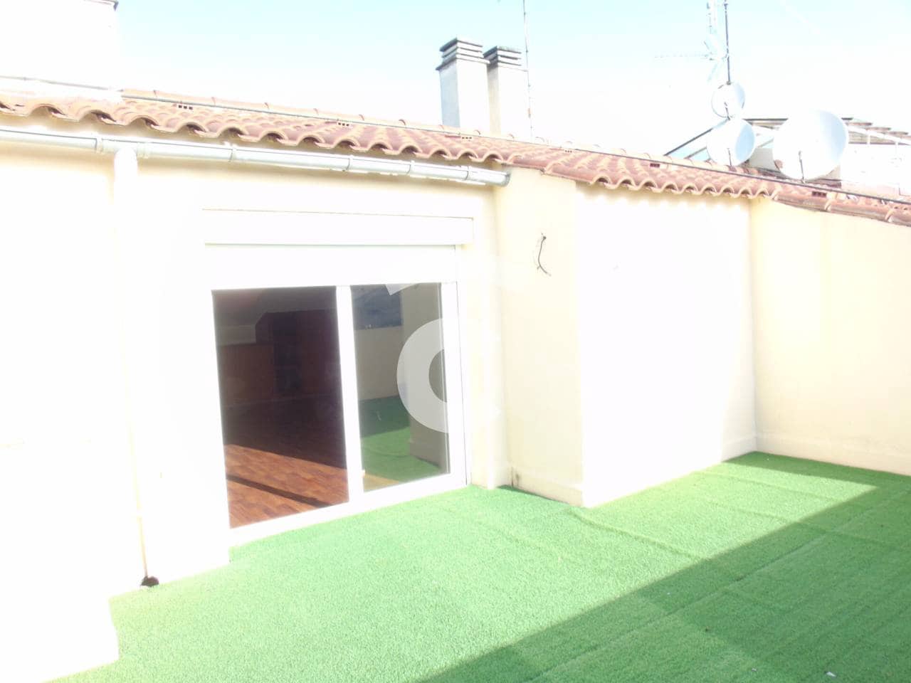 Apartamento de 3 habitaciones en Manlleu en alquiler con garaje - 734 € (Ref: 9581412)