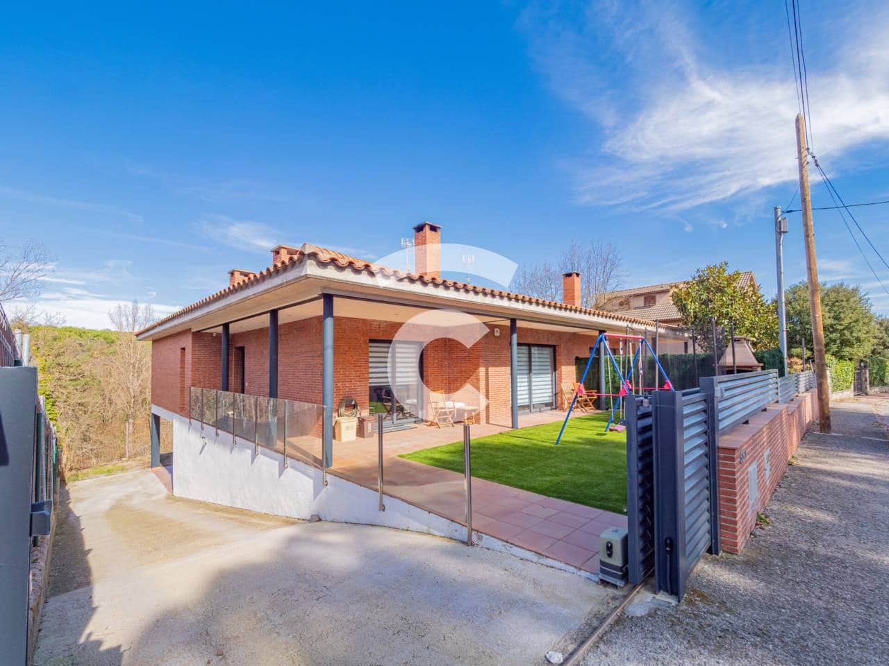 3 slaapkamer Villa te koop in Viladrau met garage - € 375.000 (Ref: 9629514)
