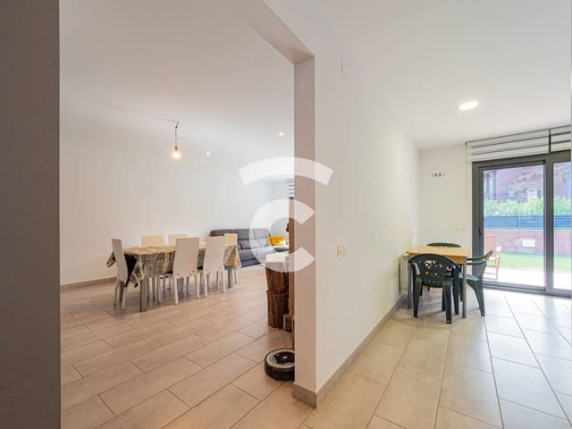 Chalet de 3 habitaciones en Viladrau en venta con garaje - 375.000 € (Ref: 9629514)