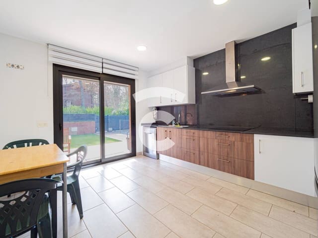 Chalet de 3 habitaciones en Viladrau en venta con garaje - 375.000 € (Ref: 9629514)