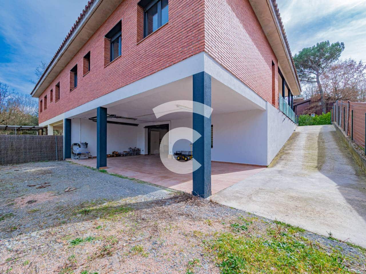 3 slaapkamer Villa te koop in Viladrau met garage - € 375.000 (Ref: 9629514)