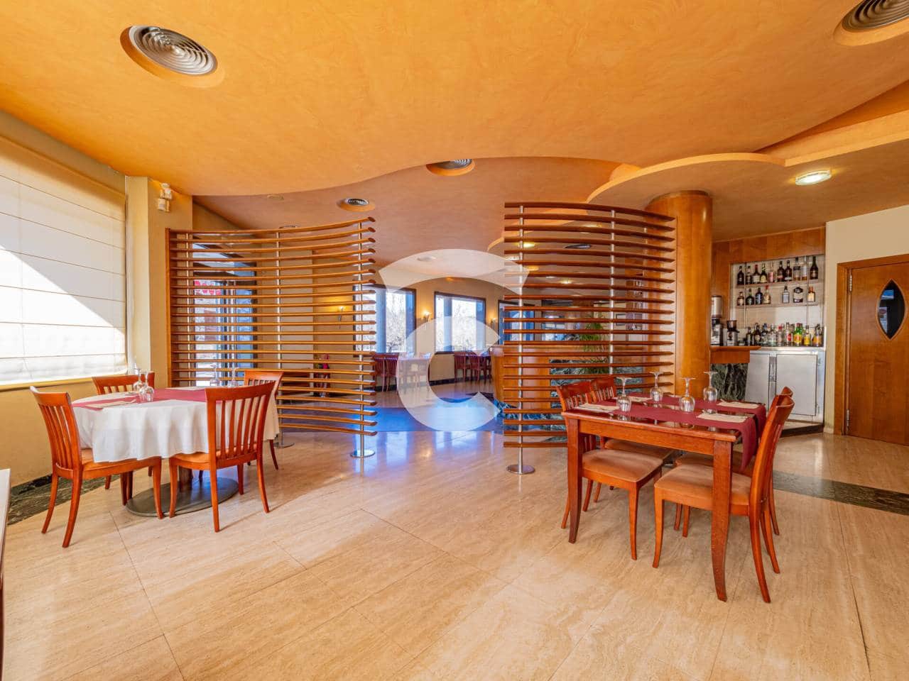 Restaurante/Bar para venda em Oris - 3 000 000 € (Ref: 9665738)