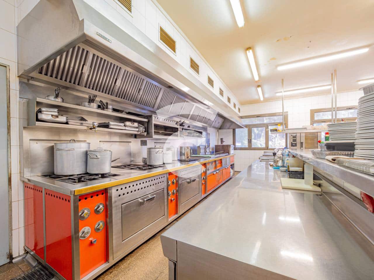 Restaurante/Bar para venda em Oris - 3 000 000 € (Ref: 9665738)