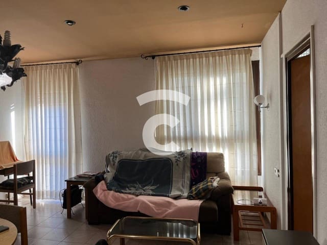 3 bedroom Flat for sale in Torelló with garage - € 145,000 (Ref: 9697918)