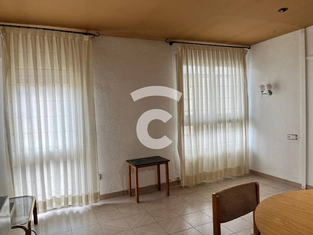 3 sypialnia Mieszkanie na sprzedaż w Torelló z garażem - 140 000 € (Ref: 9697918)