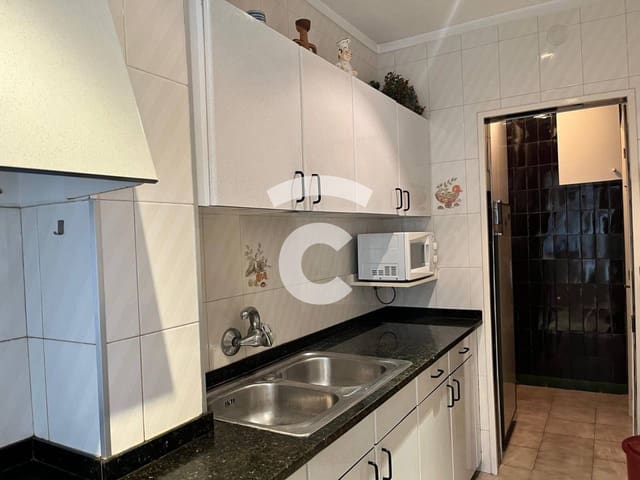 3 sypialnia Mieszkanie na sprzedaż w Torelló z garażem - 140 000 € (Ref: 9697918)