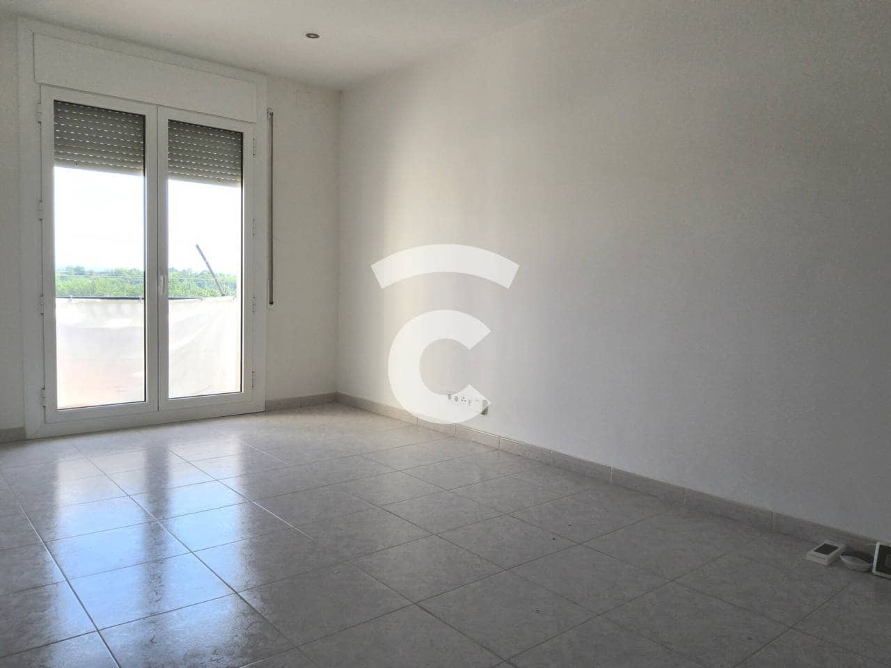 Piso de 4 habitaciones en Torelló en venta - 165.000 € (Ref: 9805921)