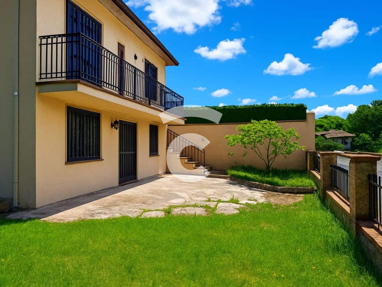 3 bedroom Villa for sale in Sant Agusti de Llucanes with pool garage - € 310,000 (Ref: 9830507)