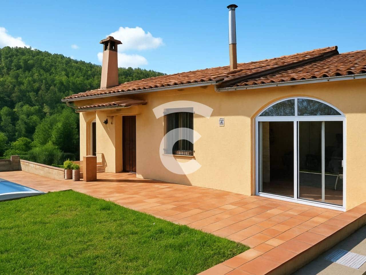 3 bedroom Villa for sale in Sant Agusti de Llucanes with pool garage - € 310,000 (Ref: 9830507)