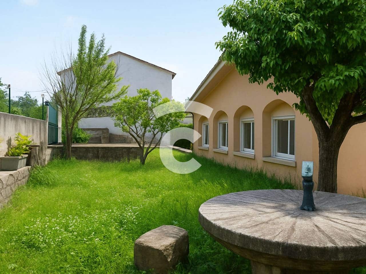 3 bedroom Villa for sale in Sant Agusti de Llucanes with pool garage - € 310,000 (Ref: 9830507)